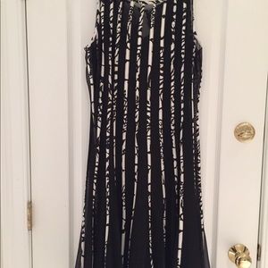 Sleeveless net dress